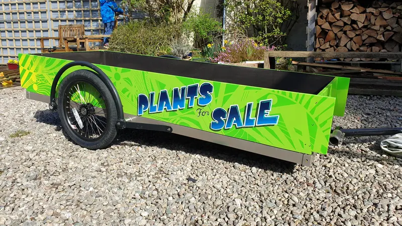Andy's Plant Trailer painted with rattle cans